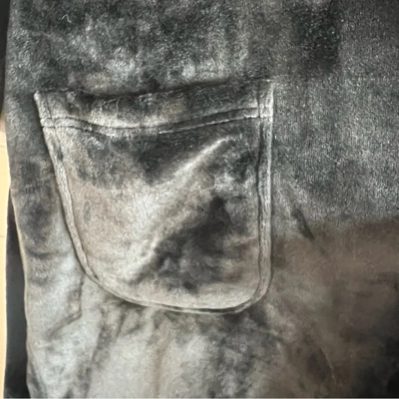 Victoria’s Secret‎ Black Velvety Plush Short Robe. Size M/L. - Picture 8 of 13